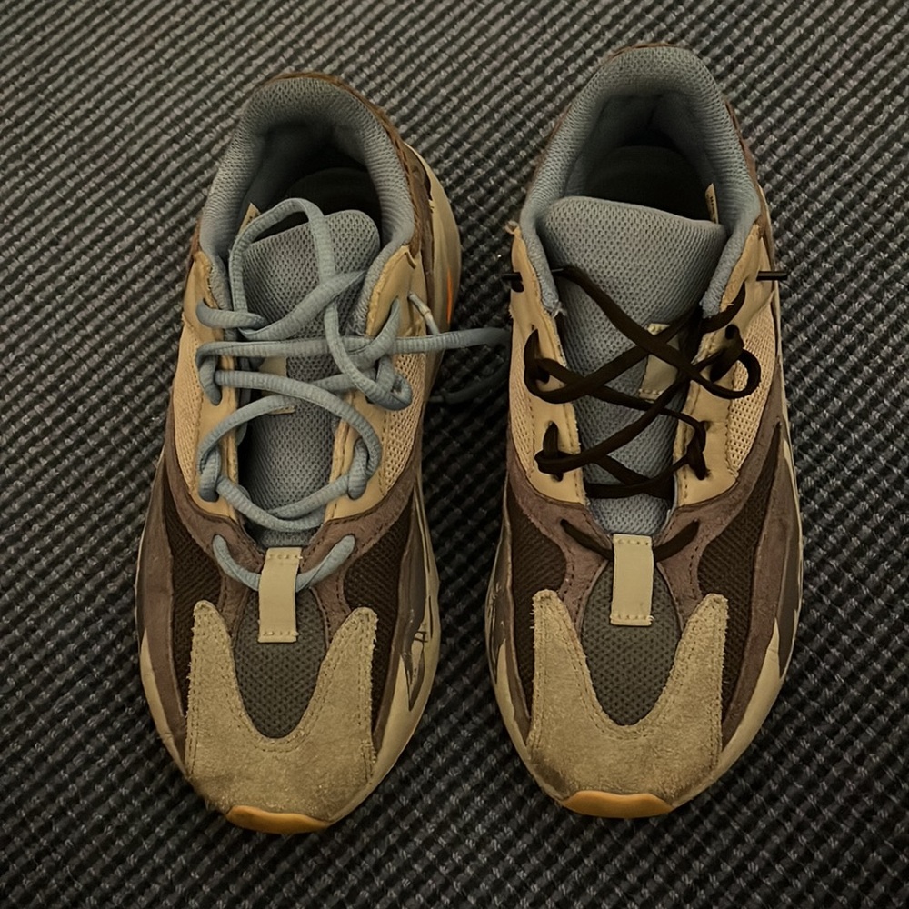 Yeezy - Picture 3 of 8